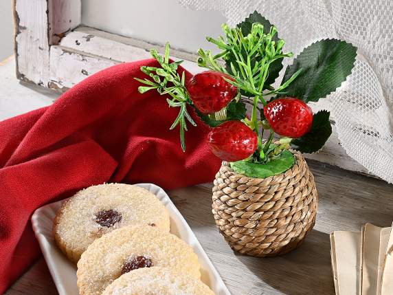 Vasetto in corda con fragole artificiali