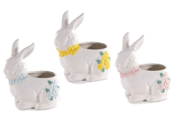 Vaso a coniglietto in ceramica con decori fiori in rilievo