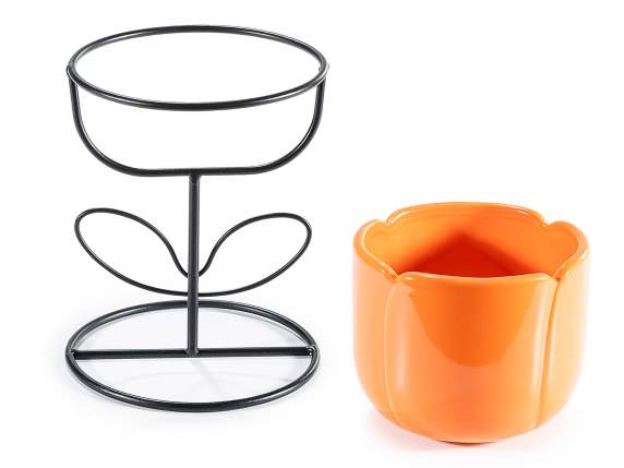 Vaso in ceramica a tulipano su base a stelo in metallo