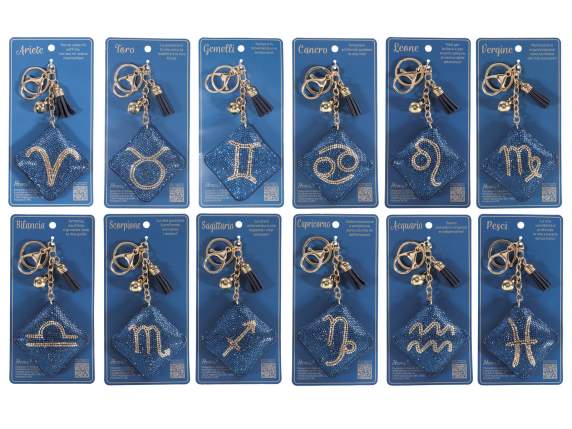 Charm-llavero zodiaco con pedrería y colgantes en tarjeta