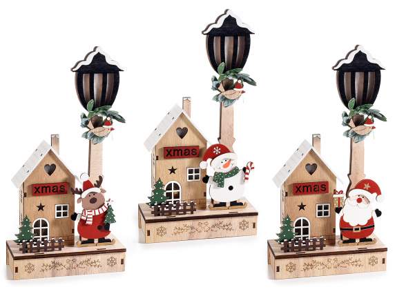 Maison de Noël en bois avec lampadaire et LED blanc chaud