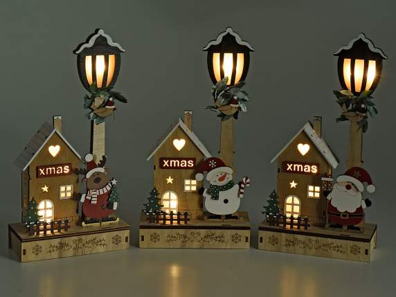 Maison de Noël en bois avec lampadaire et LED blanc chaud