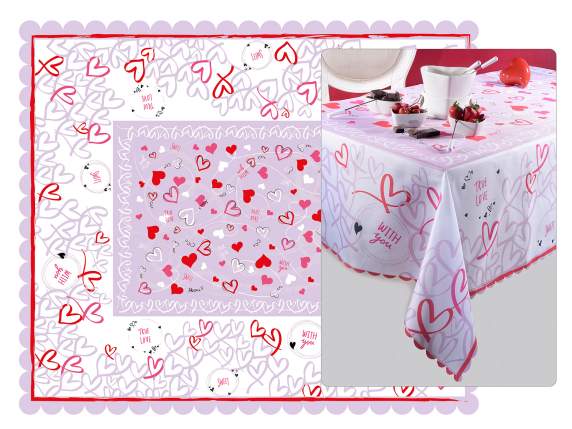Nappe rectangulaire antitache à imprimé coeur