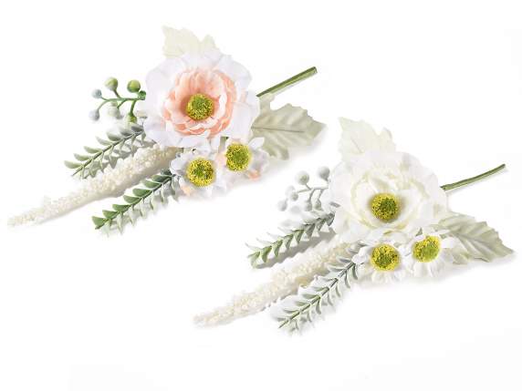 Mazzolino di peonia con margherite e bacche artificiali