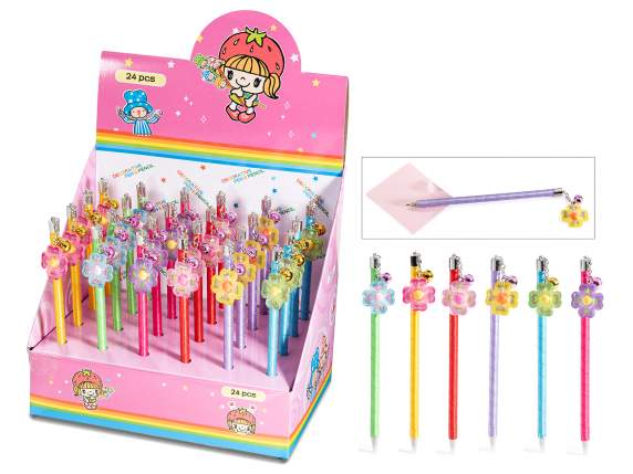 Stylo à bille coloré avec une petite fleur et une clochette