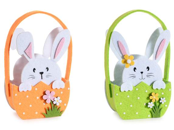 Sac en tissu coloré avec des fleurs et un lapin en relief