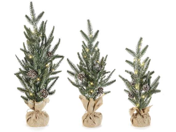Set 3 alberi Natale artificiali c-luci LED, base juta, pigne