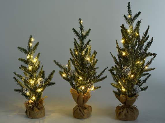 Set 3 alberi Natale artificiali c-luci LED, base juta, pigne