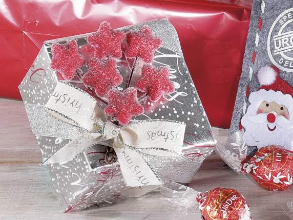 Etichetă cadou roșie acoperită cu zăpadă, cu tulpină modelab