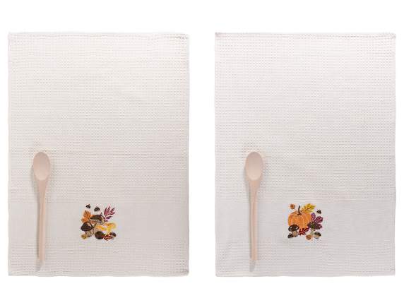 Torchon en coton brodé avec cuillère en bois