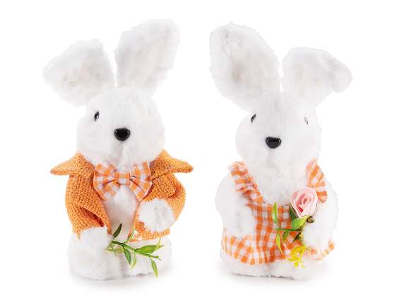 Lapin en fausse fourrure blanche avec robe en tissu
