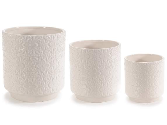Ensemble de 3 vases en porcelaine brillante à décors en reli