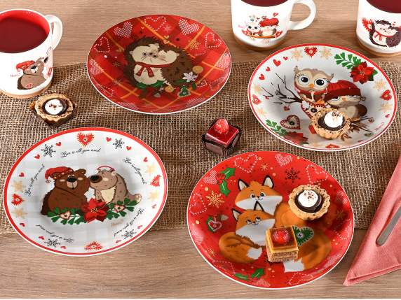 Porcelain food plate with animal decorations in love