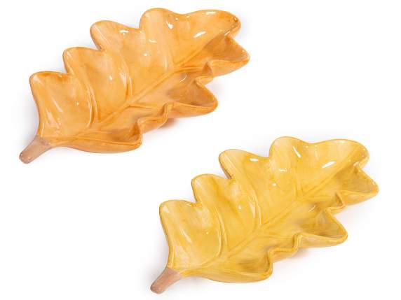 Decorative ceramic autumn oak leaf plate