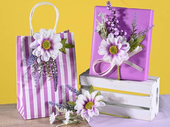 Bouquet of artificial lavender and daisies with leaves