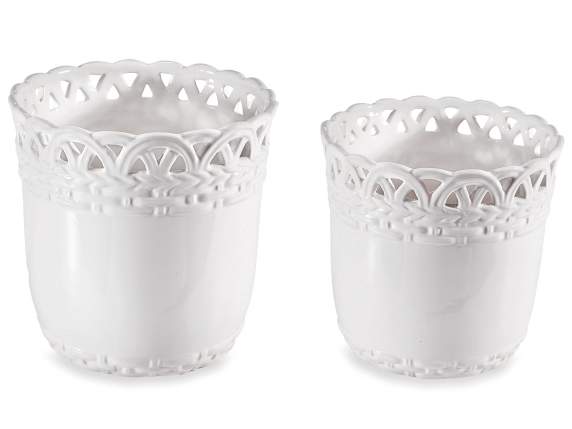 Set of 2 glossy ceramic vases with decorated edge