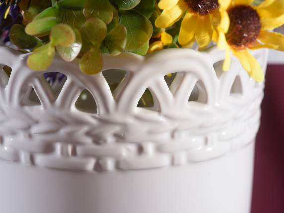 Set of 2 glossy ceramic vases with decorated rim