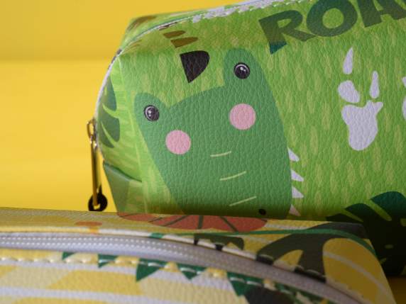 Faux leather beauty case with zip and animal print