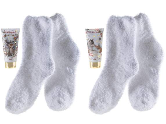 Gift pack with 60ml foot cream and soft socks