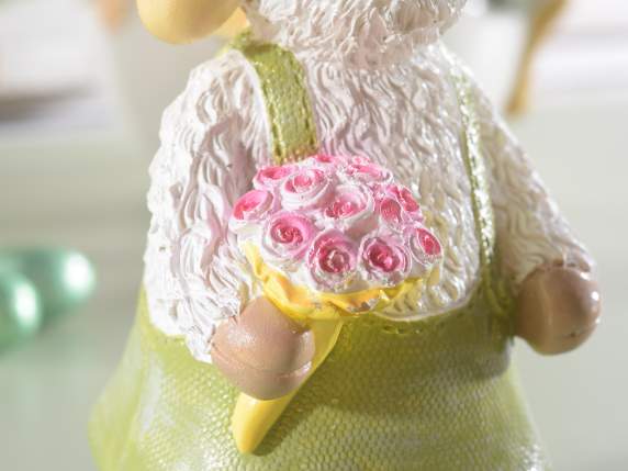 Resin sheep with heart and flower decorations to place
