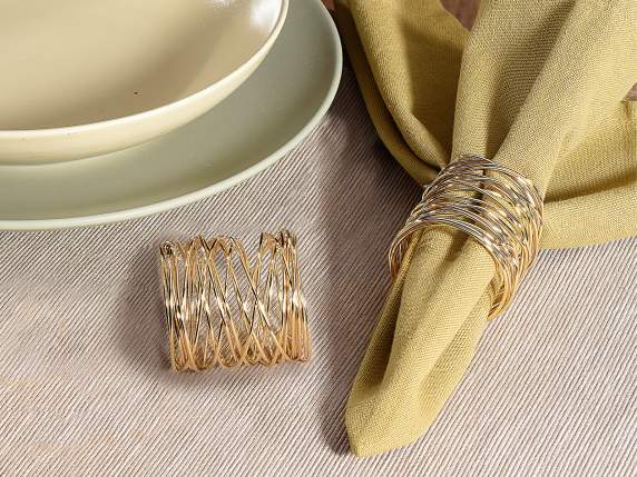 Box of 4 gold-colored metal napkin rings