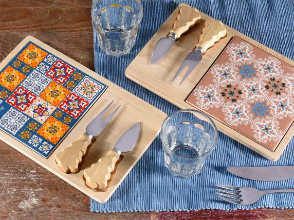 Maiolica wood and ceramic cheese cutting board and knife set
