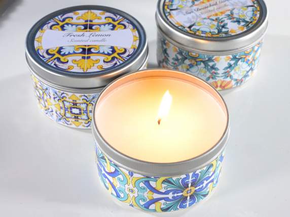 Scented candle in round metal box Maiolica