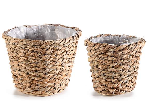 Set of 2 twisted natural fiber baskets with internal lining