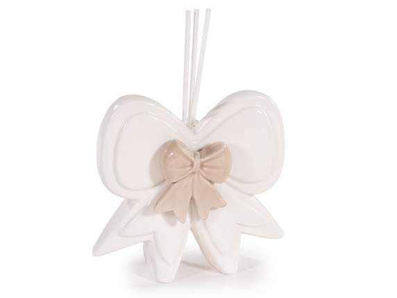 Porcelain bow to be placed with a stick for perfuming