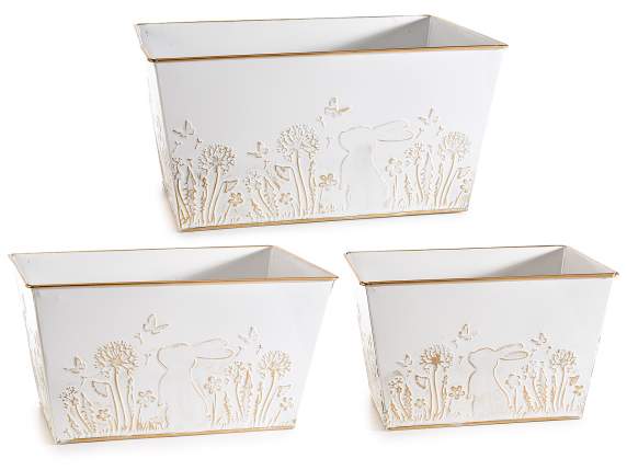 Set of 3 rectangular metal vases with gold embossed decorati