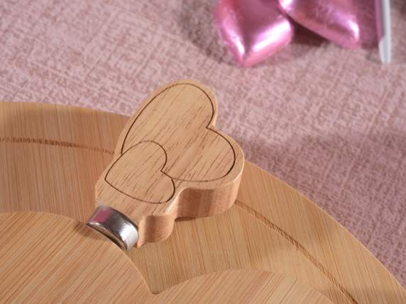 Bamboo wood cutting board set with heart and knife