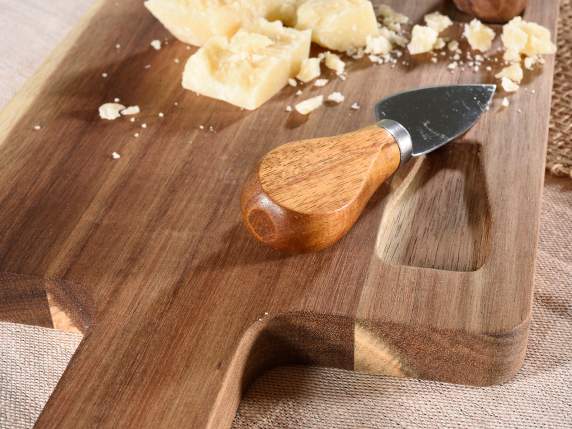 Acacia wood cutting board set with 3 cutlery