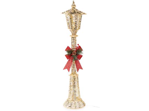Golden lamppost with bow, metal core and LED lights