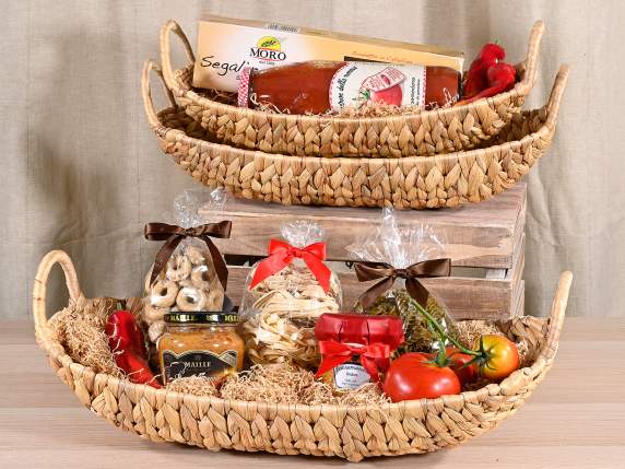 Set of 3 oval woven hyacinth baskets with handles