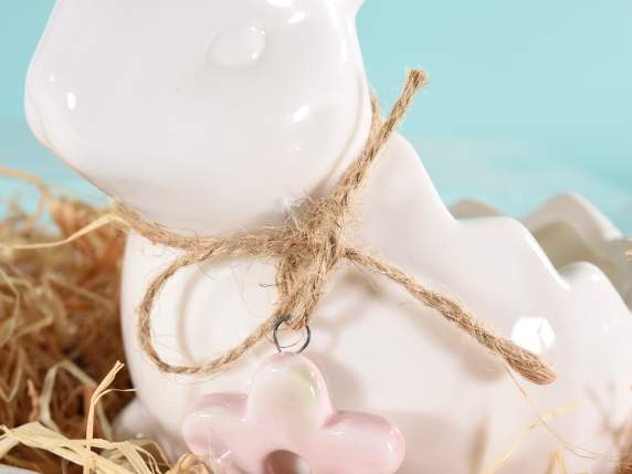 Ceramic egg vase with flower pendant