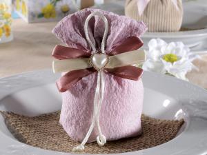 Elegant pink bag, refined wedding favor