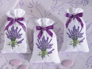 Lavender themed favor bags, a touch of nature