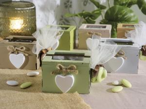 Wedding favor tea boxes, usefulness and taste