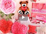 How to set up the Valentine's shop window