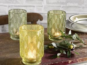Bougeoir en verre décoré pour la décoration de la