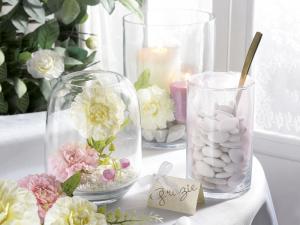 Ceremonies: centerpieces and confetti