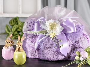 Colombe violette de Pâques