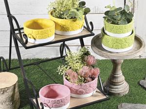 Decorare angoli di giardino