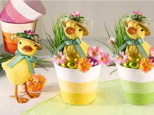 Easter decorative chicks