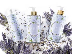 Shower gel and body cream: Spa fragrance
