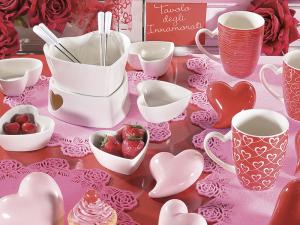 Valentine's day chocolate fondue set