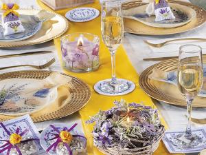lavender table setting