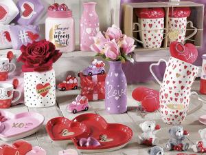 vassoi e tazze di san valentino