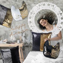 Cuscini e paillettes, tra estetica e comfort