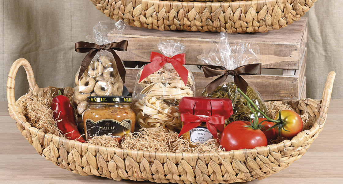 Cestas tejidas ovaladas en jacinto,